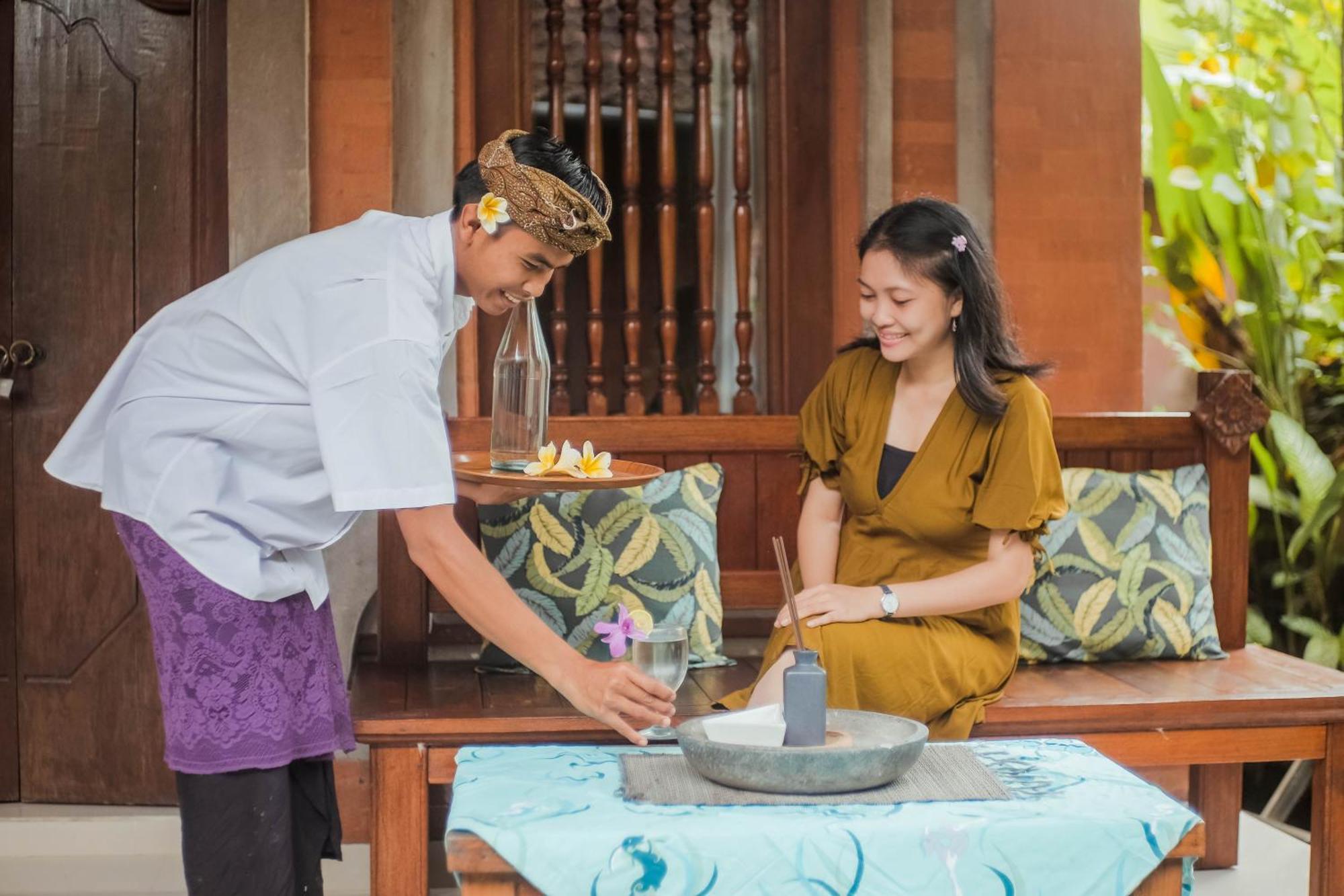 Nirwa 1 Ubud Guesthouse מראה חיצוני תמונה